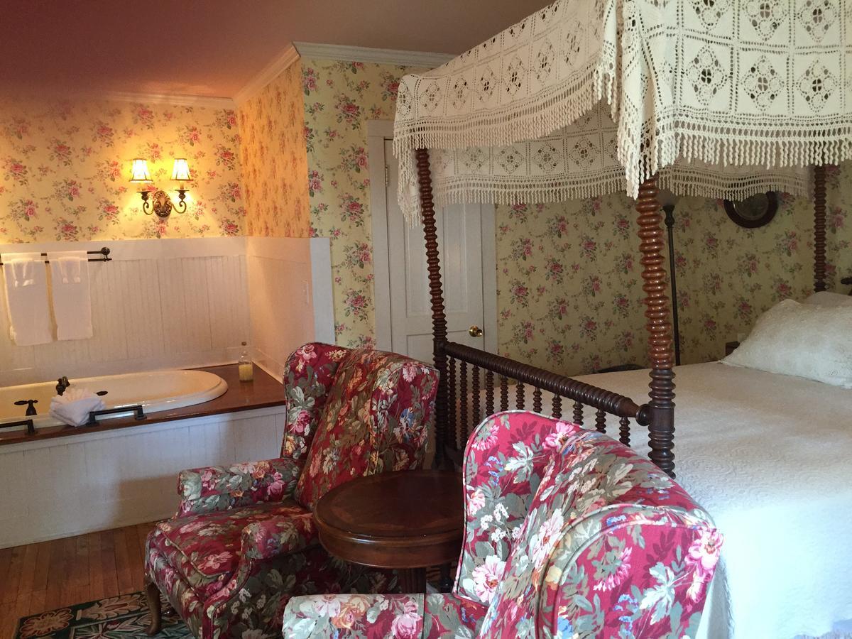 Annie Wiggins Guest House Галена Экстерьер фото