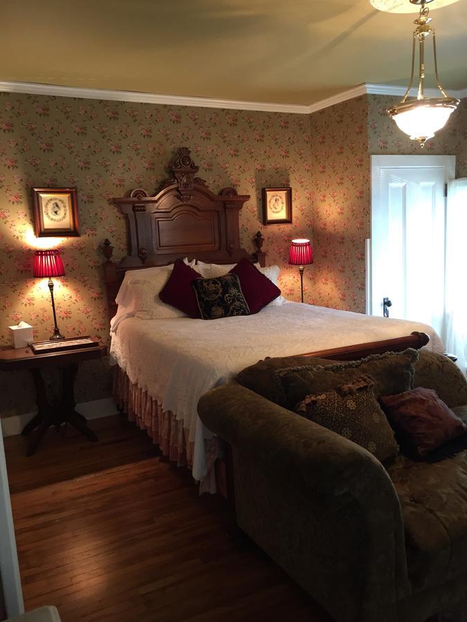 Annie Wiggins Guest House Галена Экстерьер фото