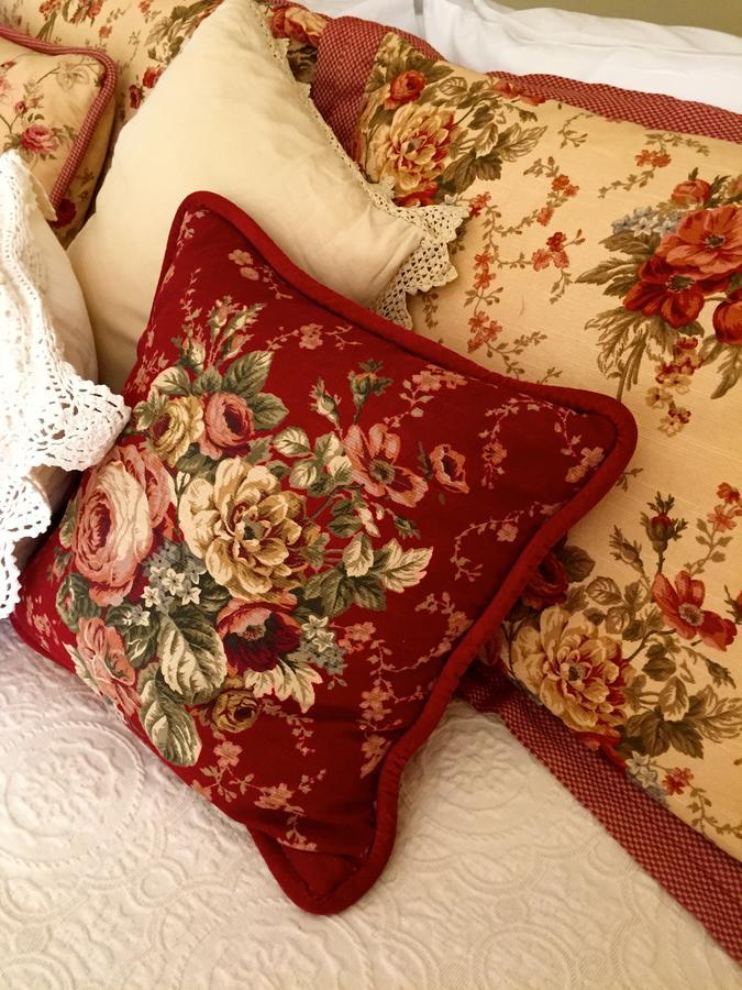 Annie Wiggins Guest House Галена Экстерьер фото